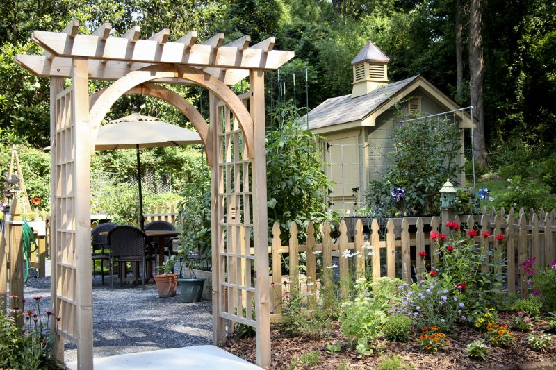 Driveway Arbor Installation in Conroe, TX